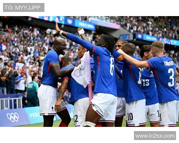 经典传奇劳尔高清壁纸展现西班牙足球巨星永恒风采