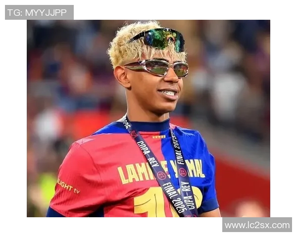 三大足球巨星助力豪门崛起六大球员引领新世纪足坛潮流