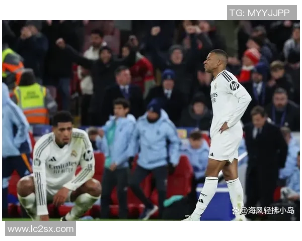 当代足坛巨星风云:梅西、C罗、姆巴佩等新一代球王的崛起与挑战